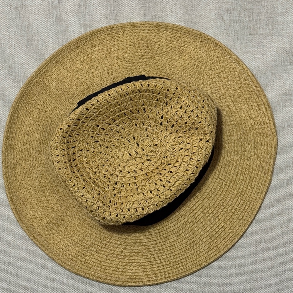 Summer Hat-Tan with Black Ribbon Detail-Paper Material-EUC - Picture 10 of 13